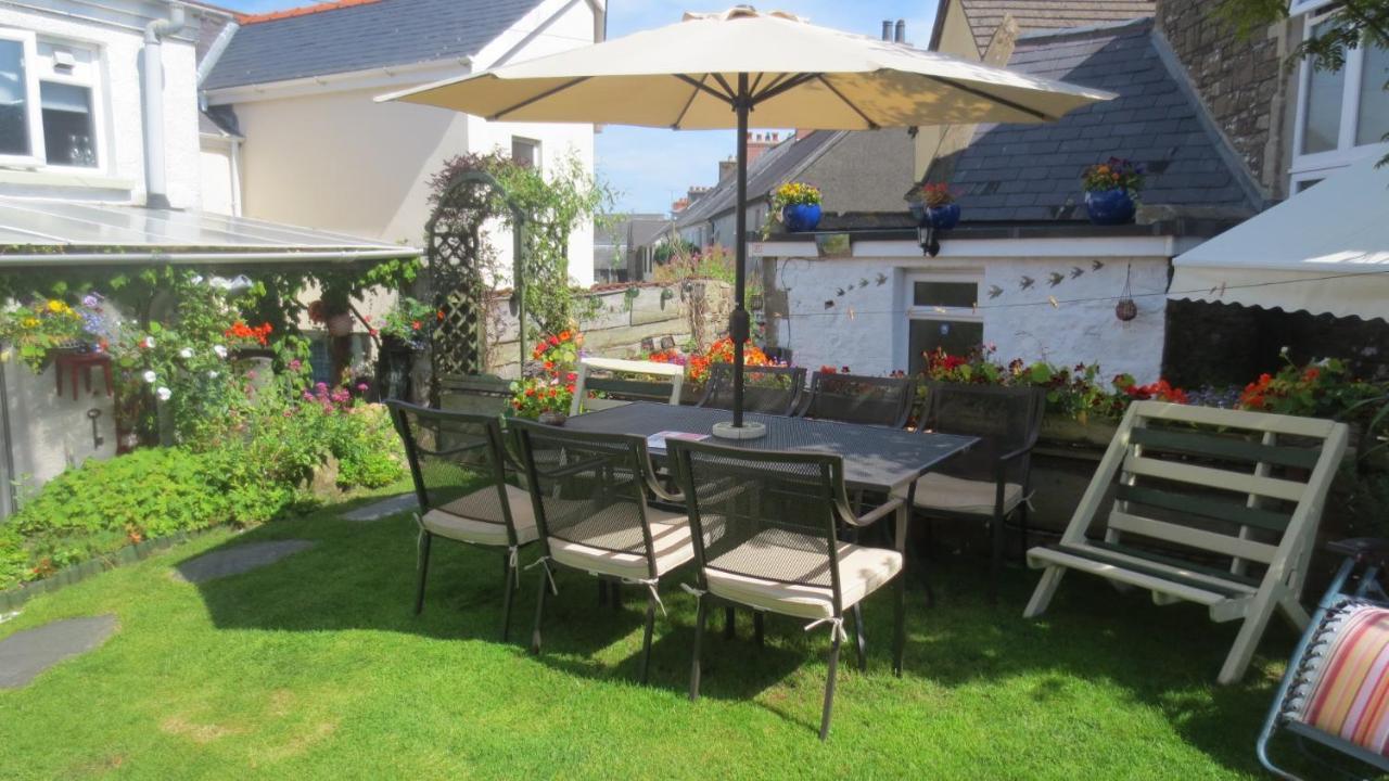 Hamilton Lodge - Cottage Sleeps 8 Fishguard Extérieur photo